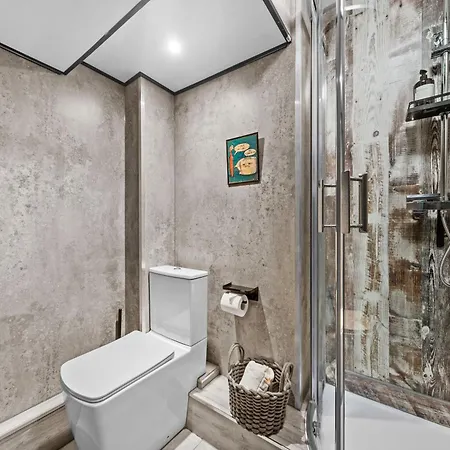 Downtown 1 - Town Centre