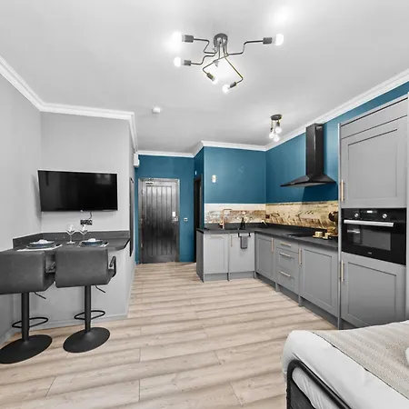 Downtown 1 - Town Centre Apartment